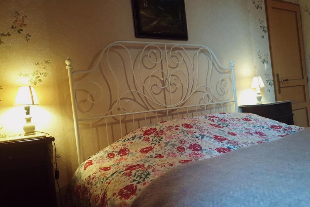Chambres D'Hotes La Fougeraie Malvieres Екстер'єр фото